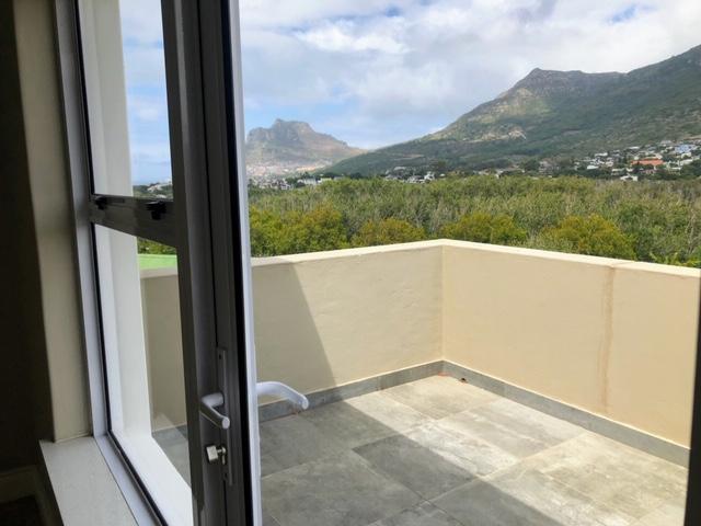 To Let 5 Bedroom Property for Rent in Hout Bay Western Cape